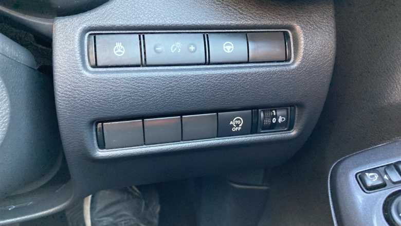 Nissan Juke 1.0 DiG-T 114 Tekna 5dr Petrol Hatchback